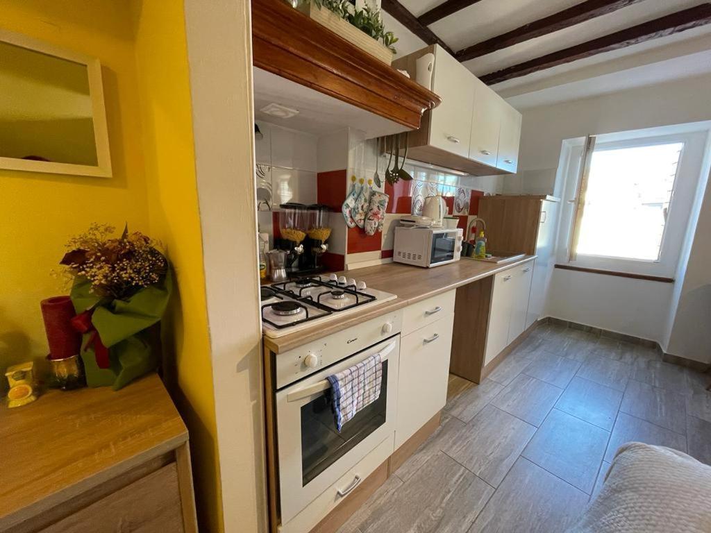 Apartment Many *